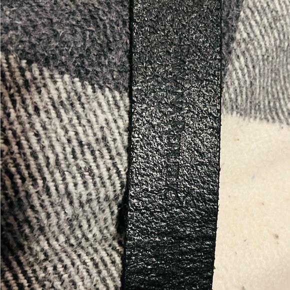 Banana Republic Genuine Leather Black Belt & Berge Croc embossed GL Brown Belt - Picture 3 of 6